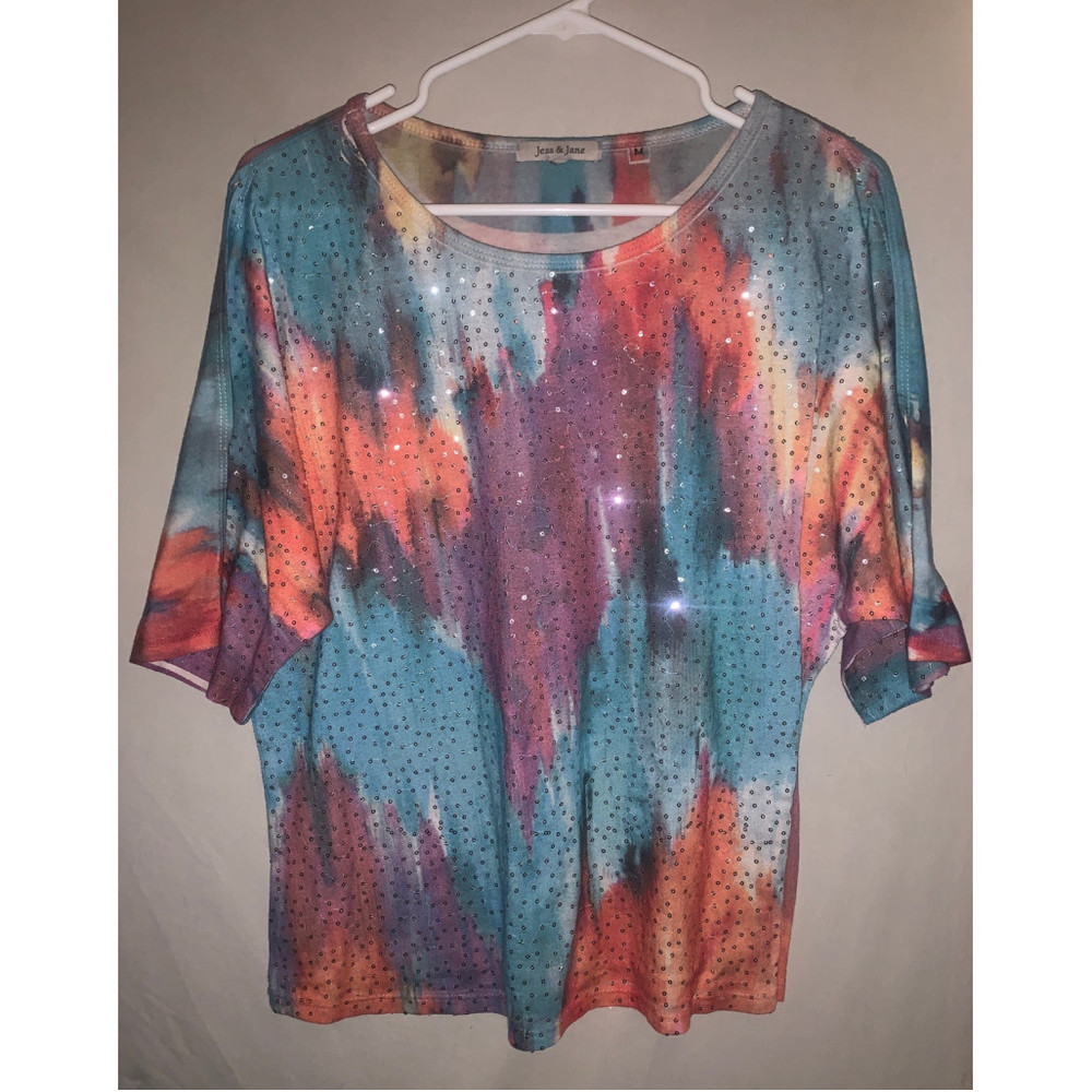 Women’s M Cold Shoulder top